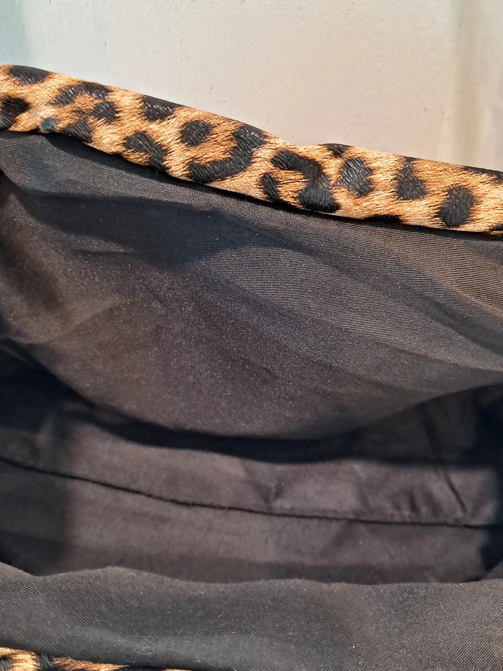 WILD Leopard Textured PU Print Shoulder Clutch Bag Black & Brown Lightweight